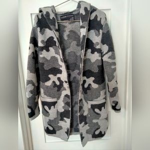 SOLD Men's Sweater Thick and long for winter